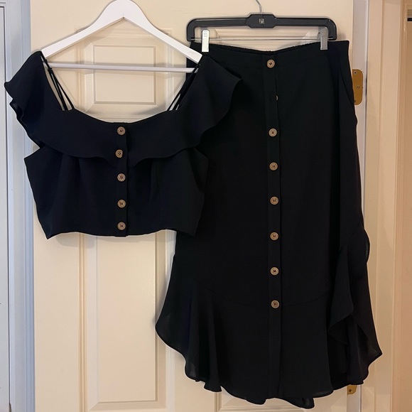 Lulu’s Malta Black Off-the-Shoulder Button-Up Two-Piece Dress - Picture 2 of 15